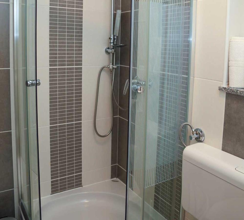 Adrian-Apartments-51511-Malinska-Otok-Krk Primorska 21 Zewnętrze zdjęcie