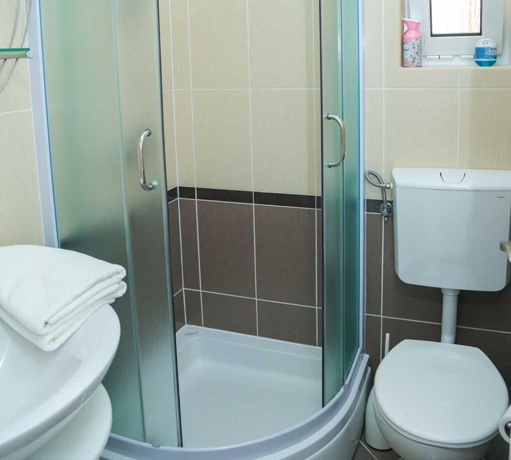 Adrian-Apartments-51511-Malinska-Otok-Krk Primorska 21 Zewnętrze zdjęcie