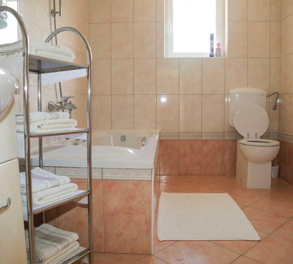Adrian-Apartments-51511-Malinska-Otok-Krk Primorska 21 Zewnętrze zdjęcie